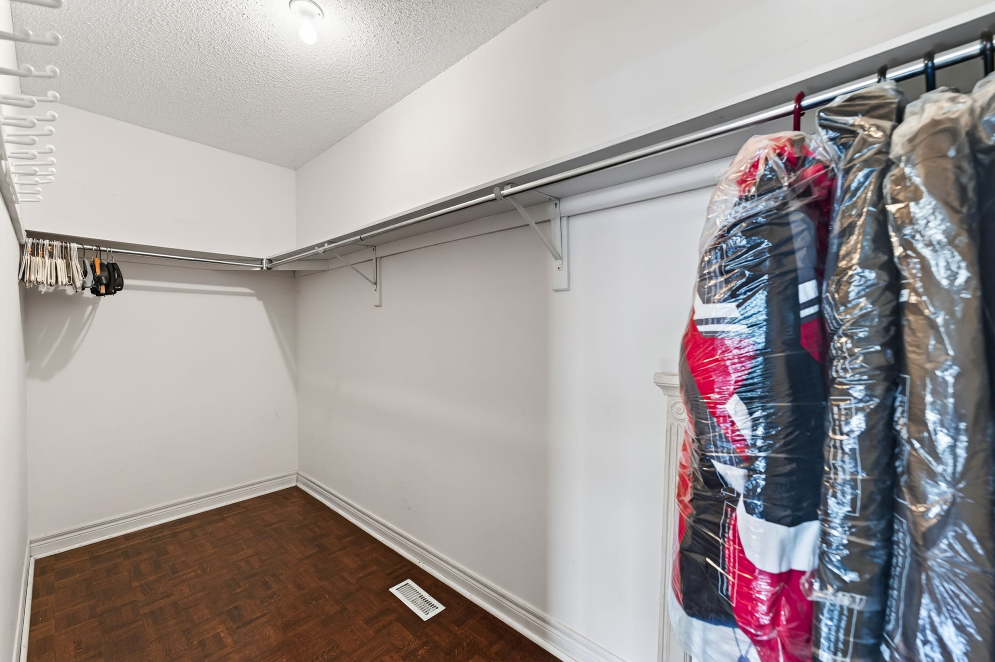 Walk-in closet